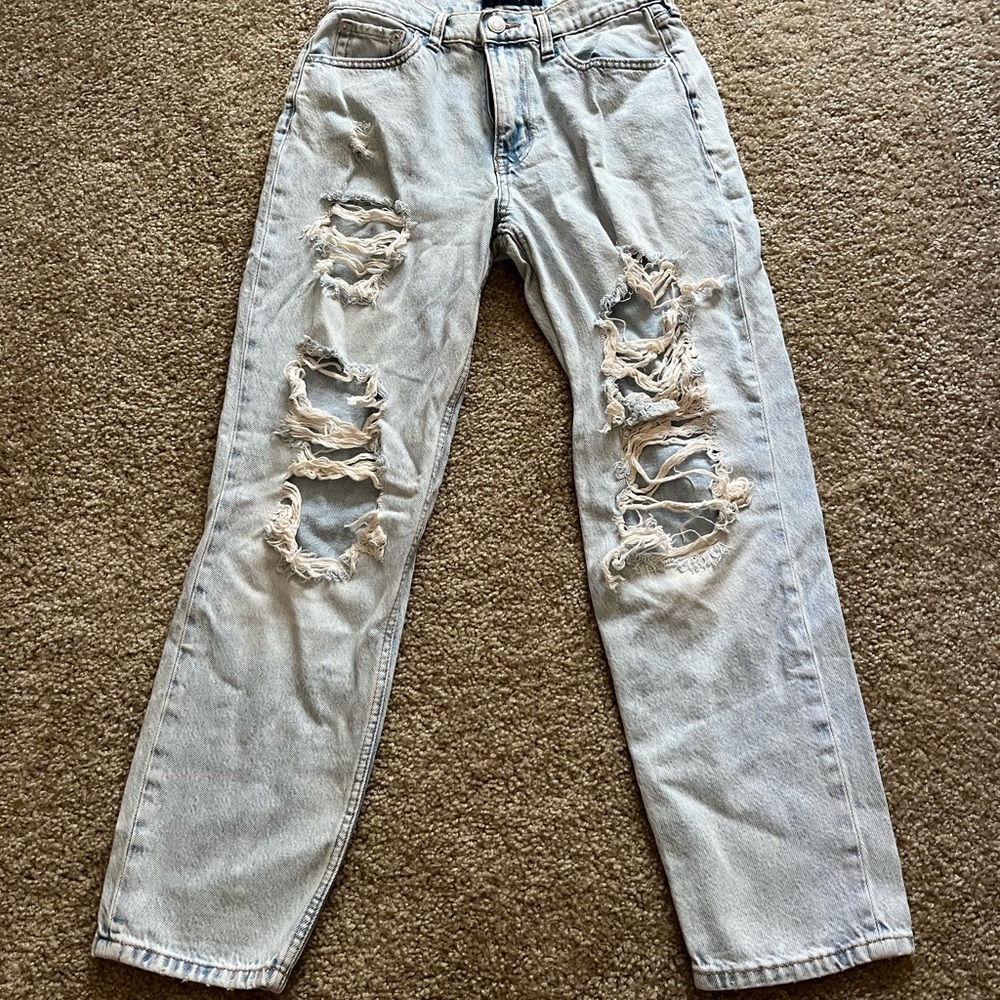 Ripped, light wash mom jeans
